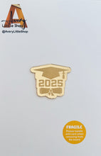 Load image into Gallery viewer, Personalized Graduation Cup Cake Charms